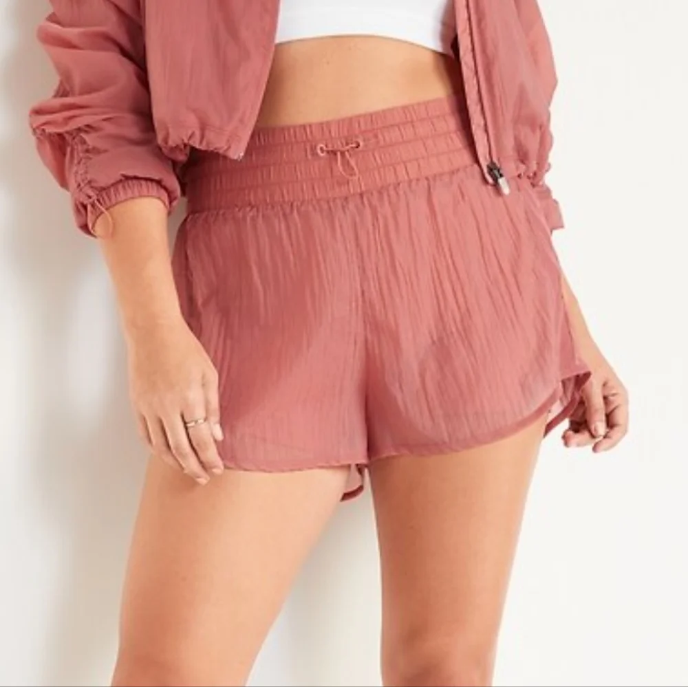 NWT Old Navy High-Waisted Lightweight Water-Repellent Run Shorts In Spice Girl